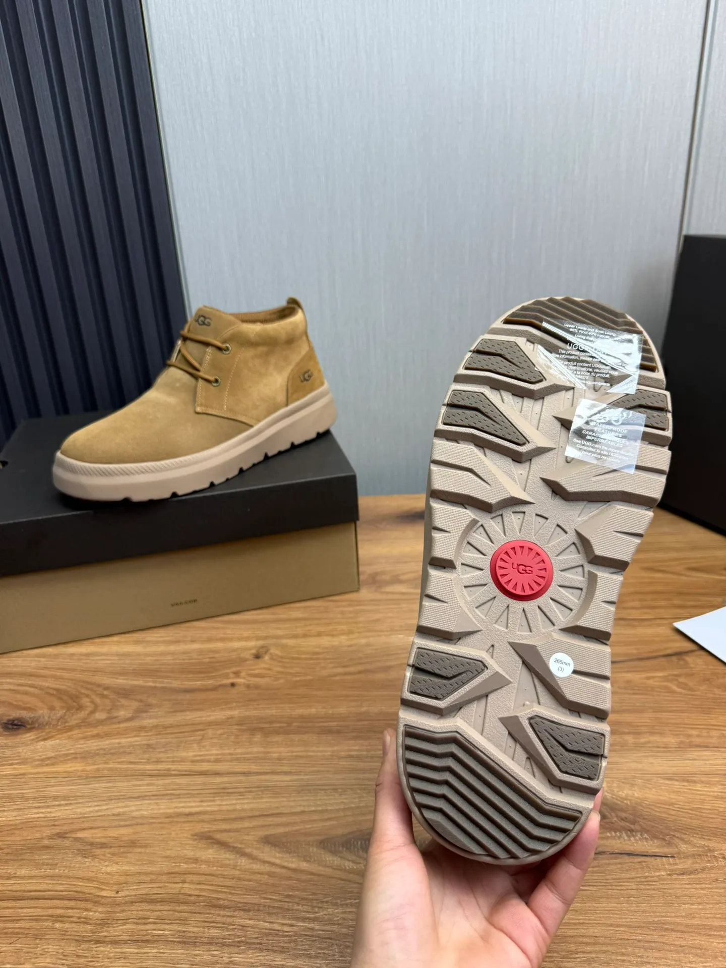 Men's shoes 💰480💰 [UGG] Hot winter warm boots 🐑Purely hand-stitched! Simple and stylish design, frosted cowhide➕Comfortable and warm wool➕UGG original outsole‼ ️Soft and comfortable to wear, good warmth retention, and excellent foot feel. Regular size 41-47